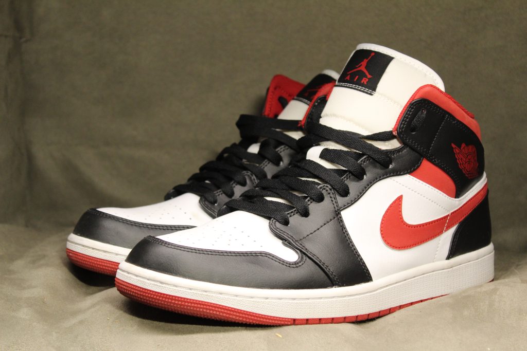 AJ1